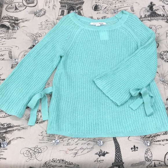🎁NAADAM Open Knit Bell Sleeve Tied Sweater - Picture 3 of 9